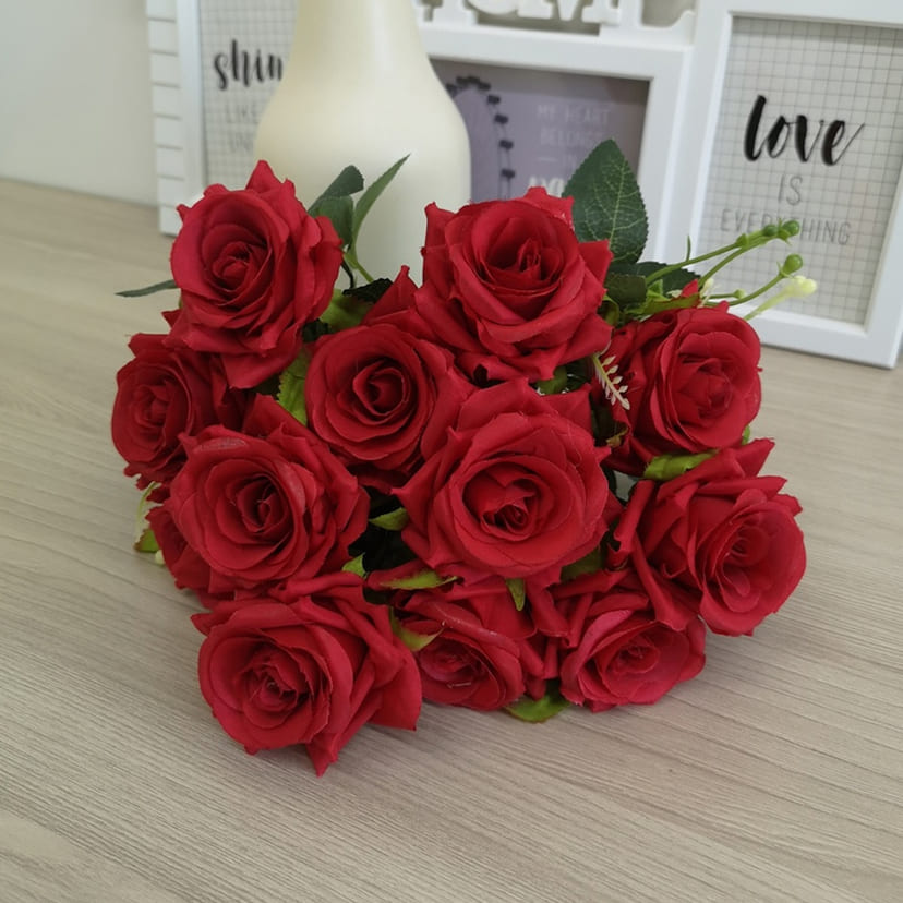 Искусственные цветы в Новосибирске | Цветы искусственные «Розы острые», красные, букет