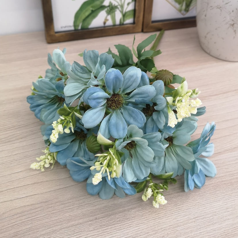 Искусственные цветы в Новосибирске | Цветы искусственные «Ромашки с бутонами», голубые, букет
